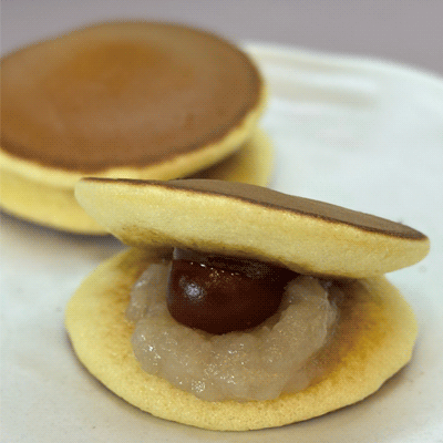 横須賀の梅どらやき